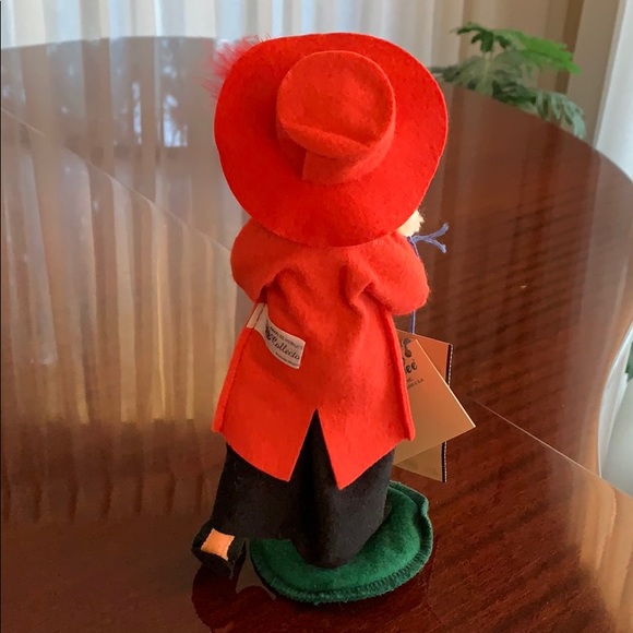 Annalee 10" Holiday Best Mrs. Santa - Picture 6 of 8